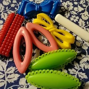 🎀Vintage Child's Barrettes